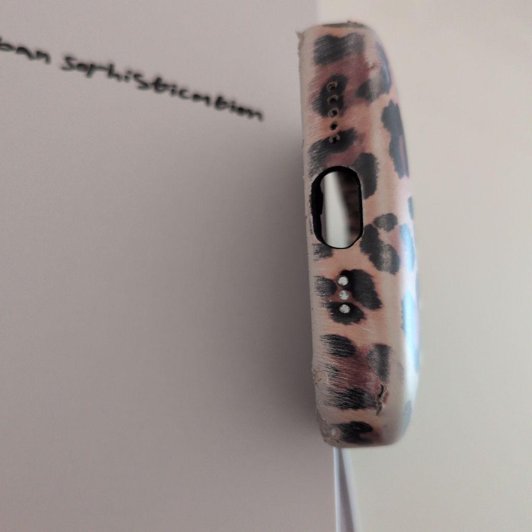 bts テテヒョウ柄 urban sorhis iPhone15 pro　ケース