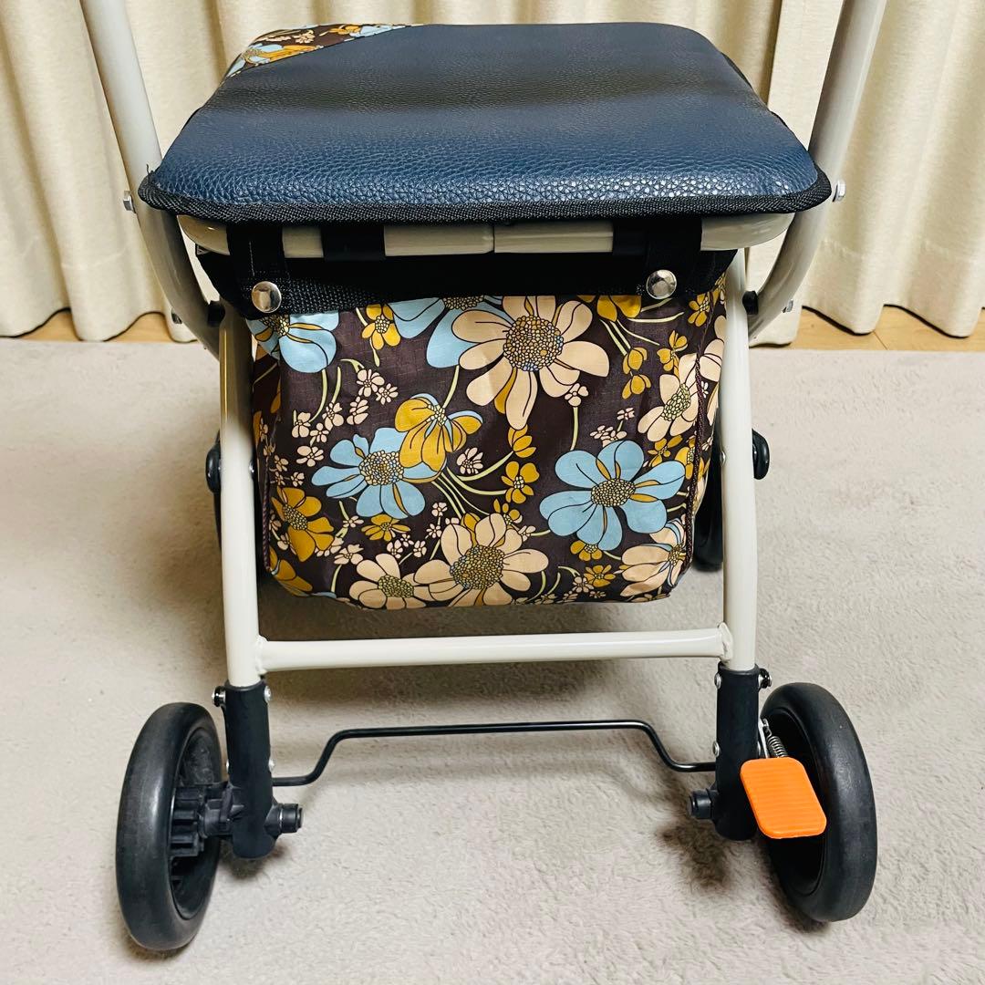 ✨美品✨LightCrutch シルバーカー 歩行車 折りたたみ 花柄 座面付き