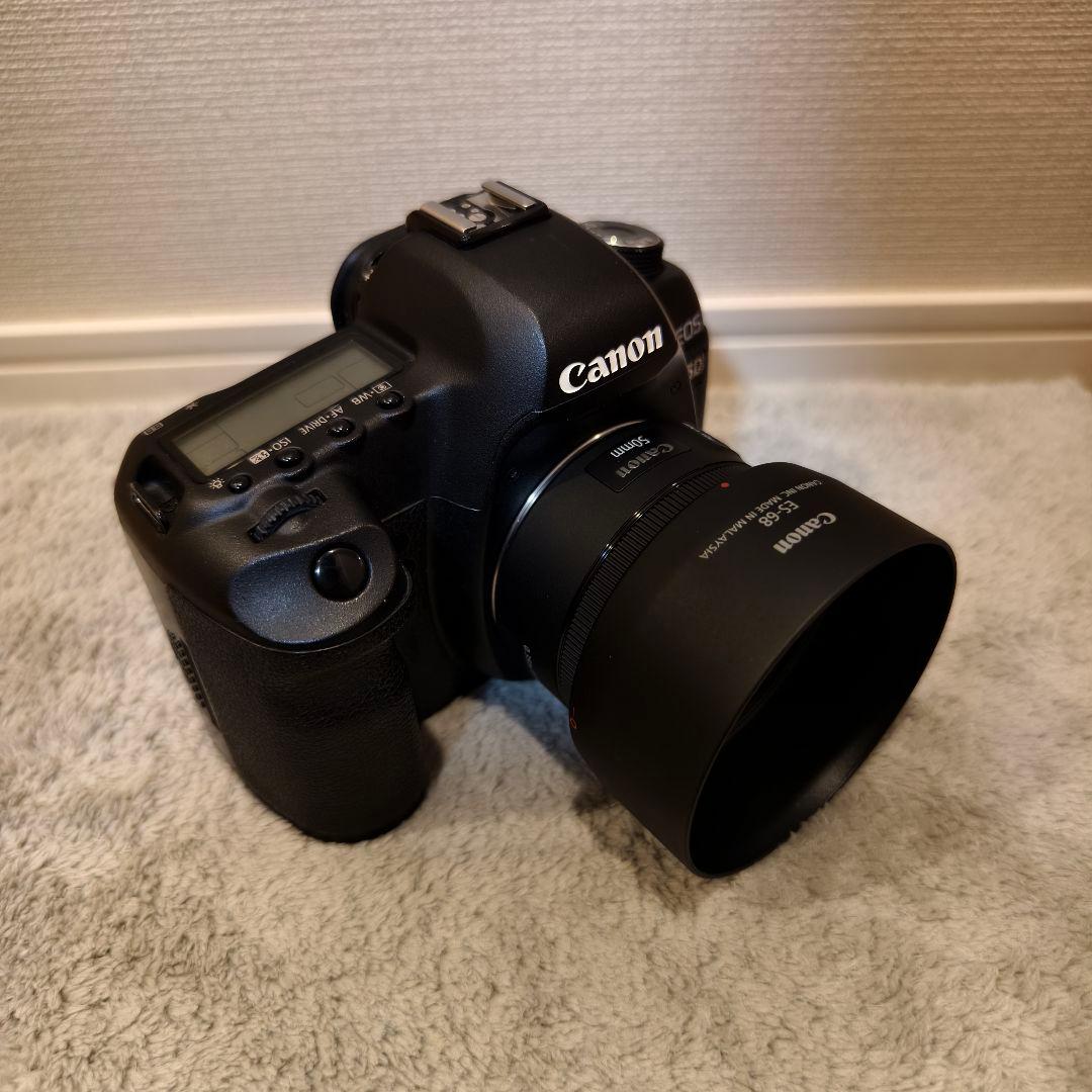 Canon EOS 5D Mark II + EF50mm F1.8 STM他