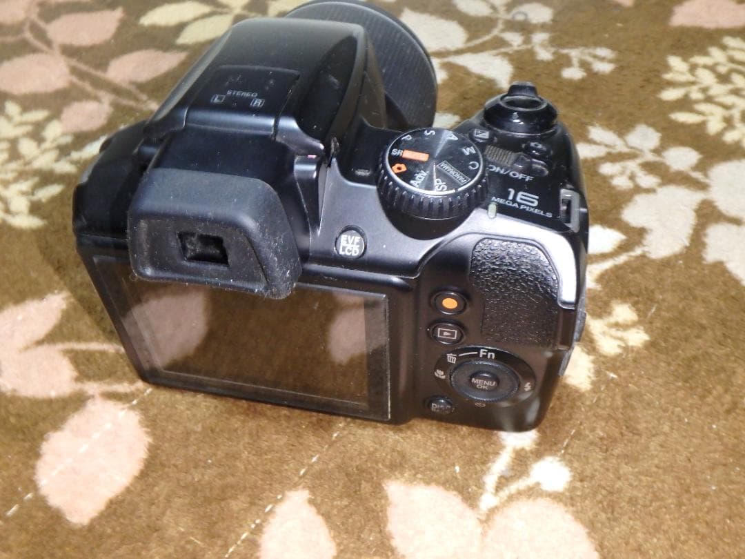 動作品 FUJIFILM S9200 FinePix デジタルカメラ 乾電池駆動