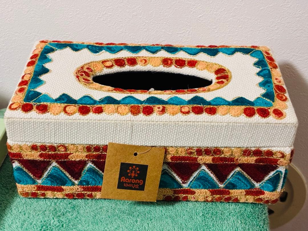 刺繍入りティッシュボックスカバー