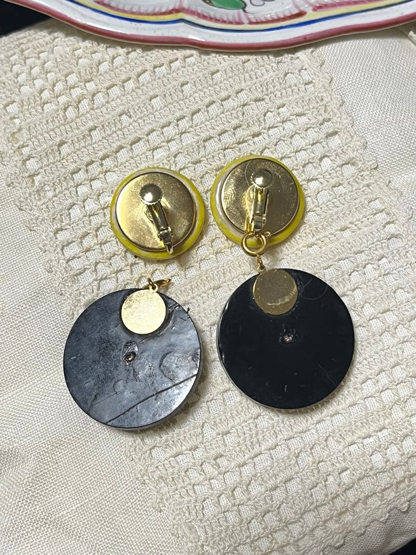 フランスヴィンテージ ボタン イヤリング イエロー&ブラック 2WAY