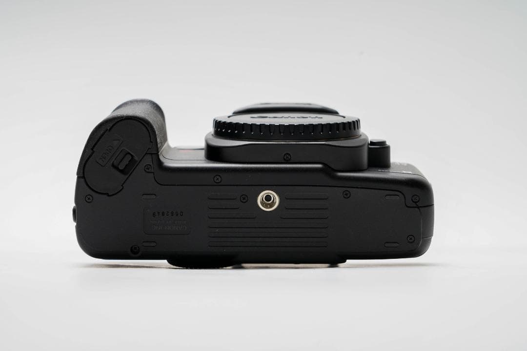 Canon EOS55 フィルム一眼レフカメラ