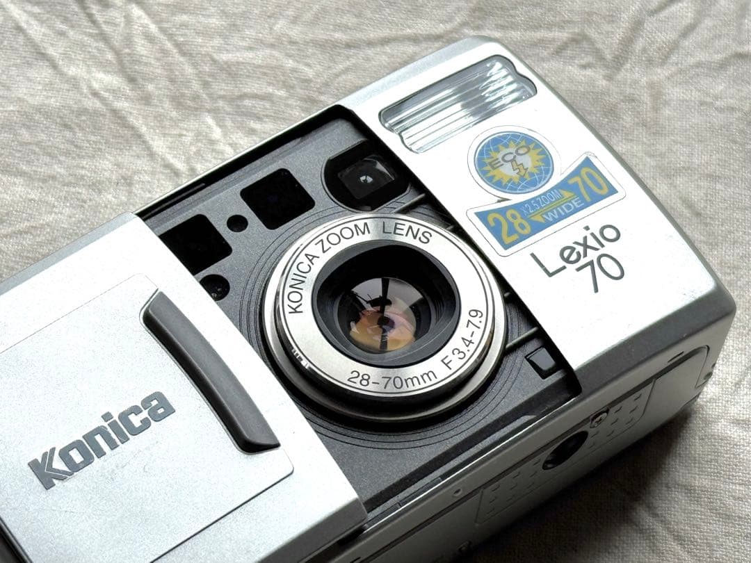 ⌘完動品！ 電池付き、作例あり！ Konica Lexio 70⌘