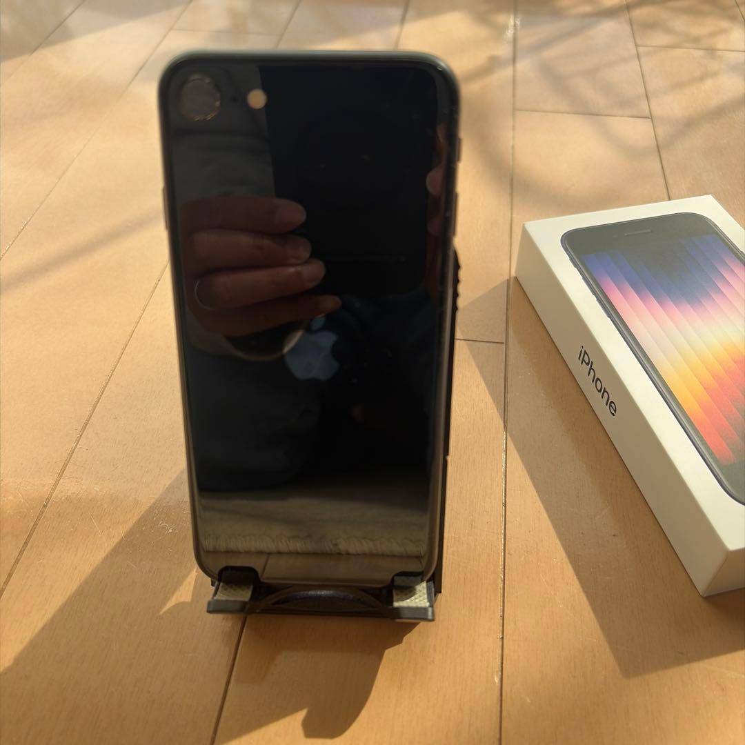 Apple iPhone SE (第3世代) 本体128GB
