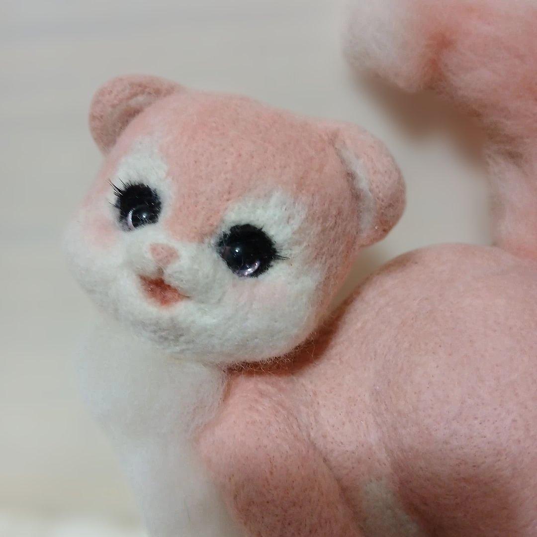 作家様　ピンクのネコちゃん　ぬいぐるみ