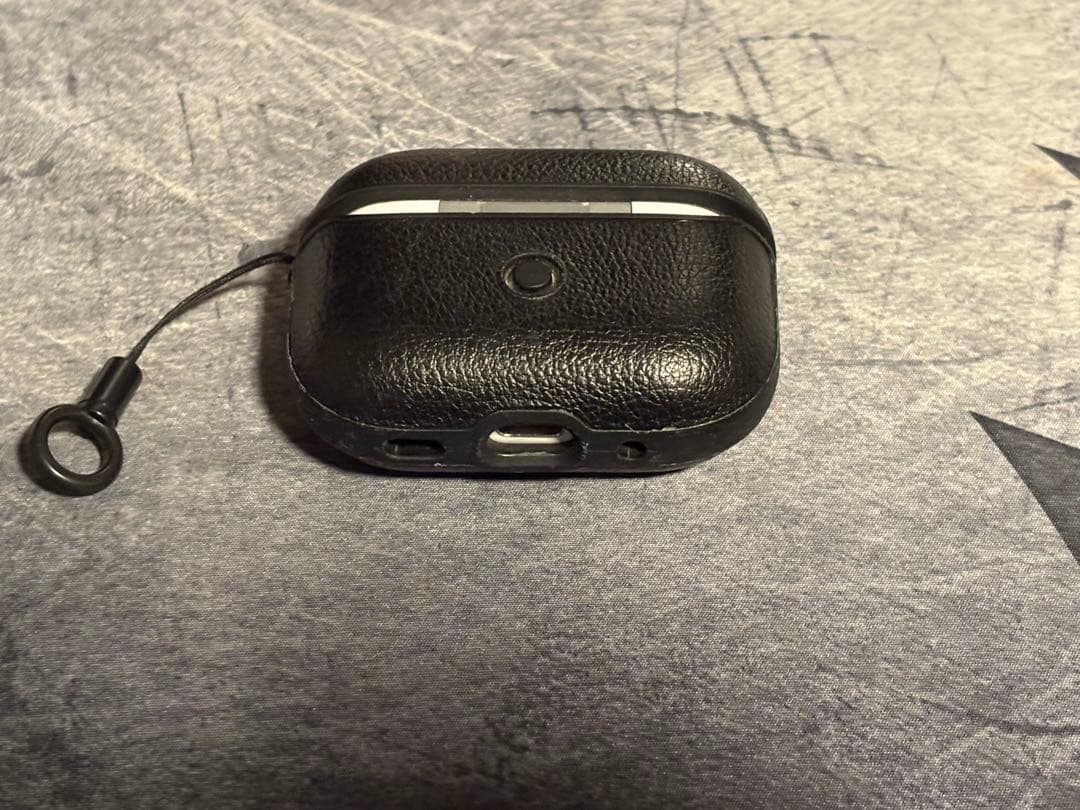美品　AirPods pro MTJV3J/A 片耳（左）のみ、ケース付き