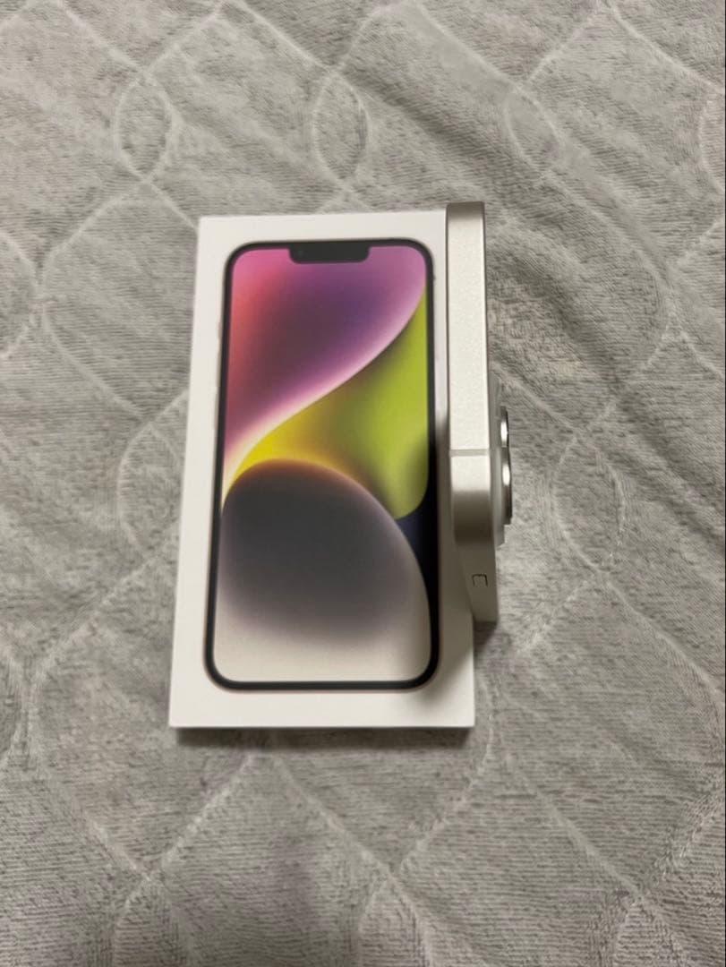 【バッテリー98%】Apple iPhone 14 ホワイト　128GB