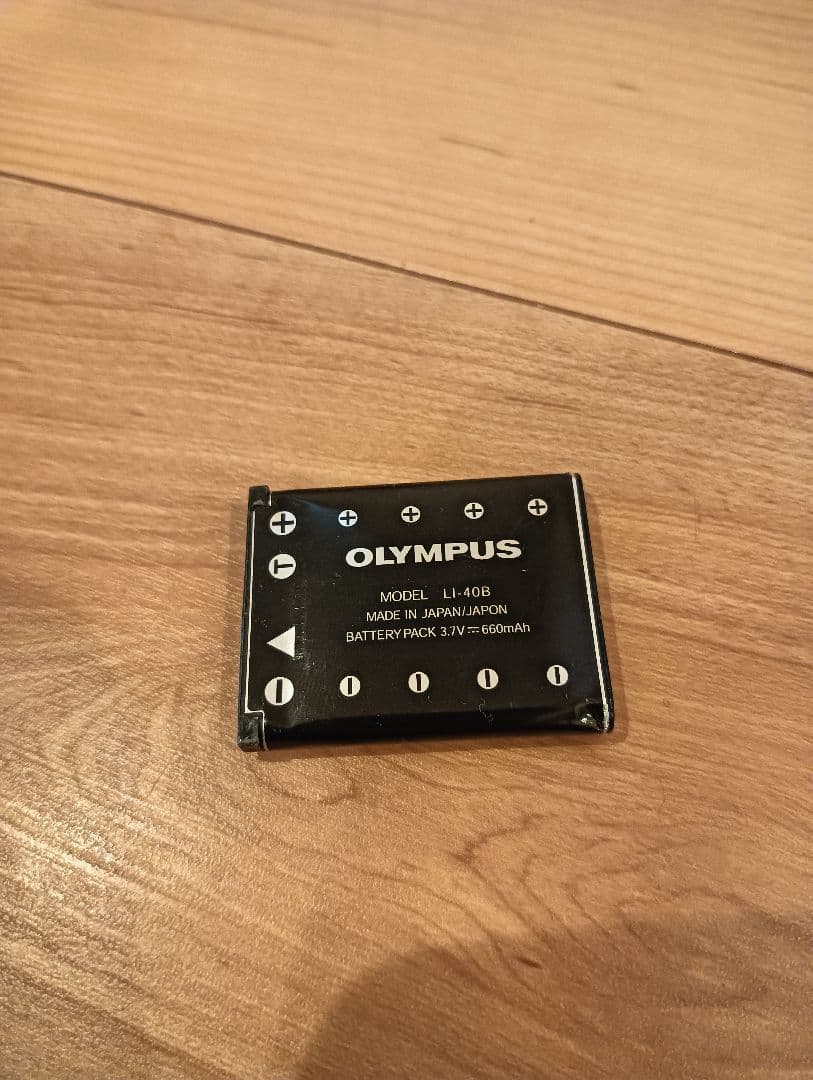 OLYMPUS CAMEDIA X-600 デジタルカメラ　充電器、XDカード