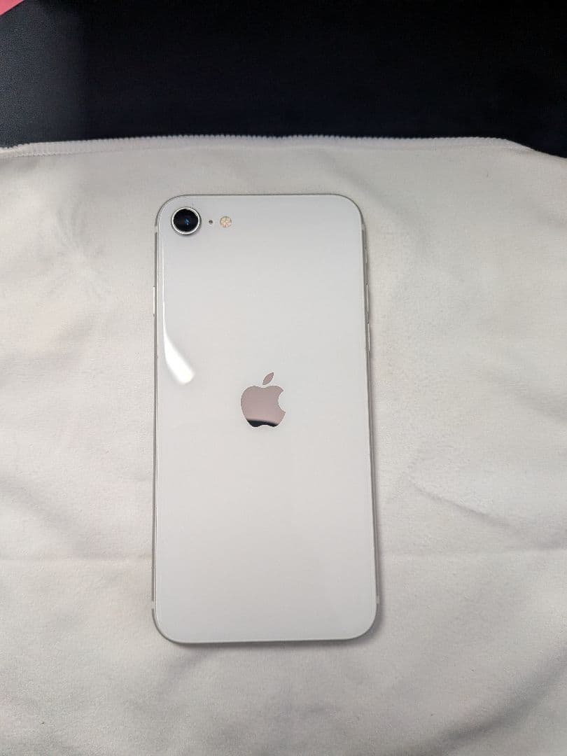 iPhoneSE(第2世代)　64GB