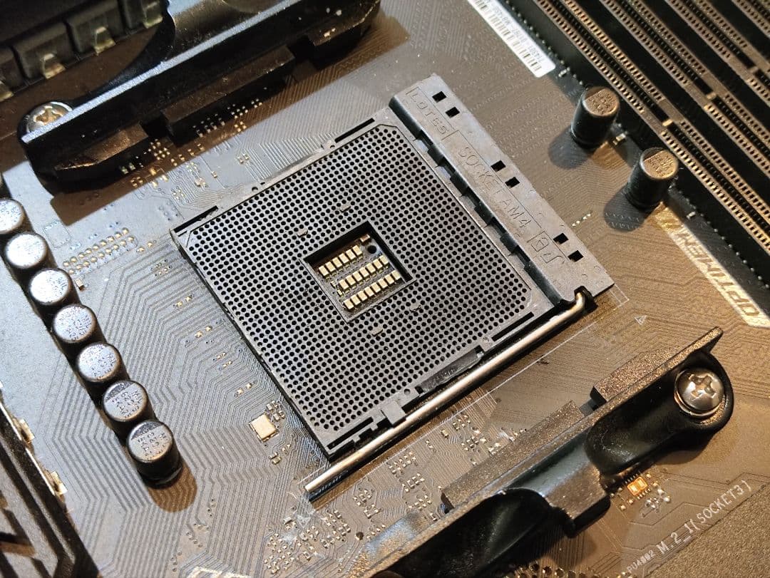 マザーボード ASUS ROG STRIX B550-F GAMING