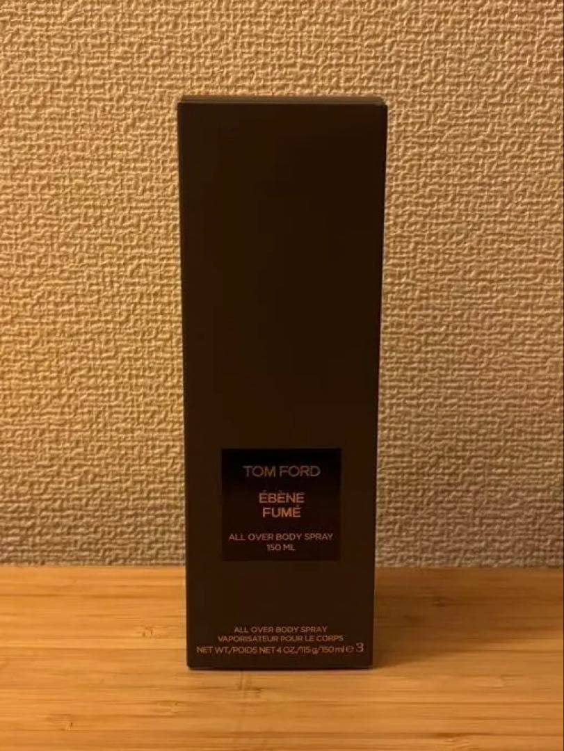 TOM FORD トムフォード　EBENE FUME 香水