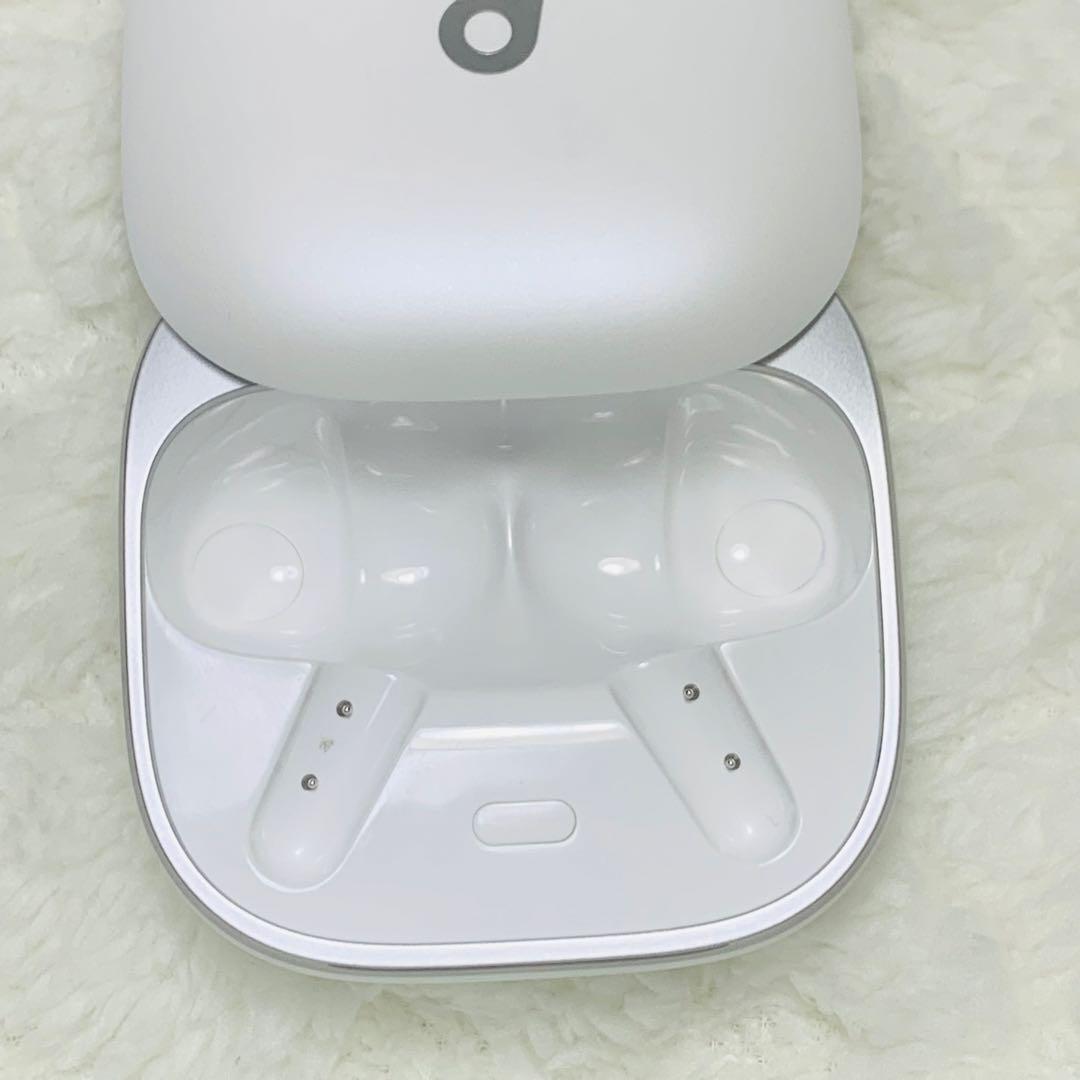 美品Anker soundcore Liberty5 パールホワイト 充電ケース
