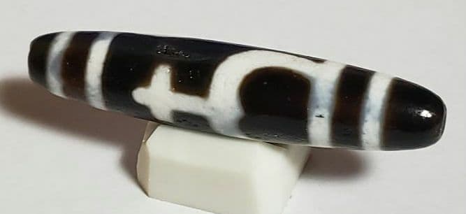101 天珠 ・ dzibeads ・珍品・石 品名: 宝瓶 天珠 12,9ｇ