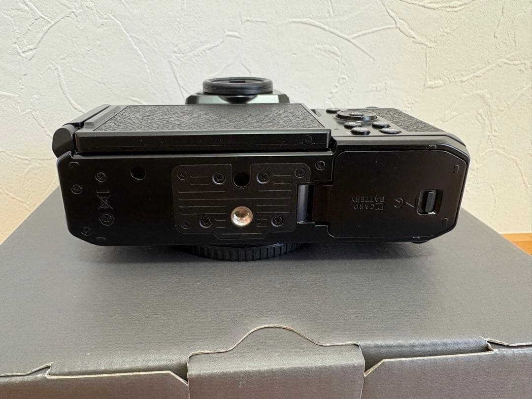 【美品】Nikon Zf(ショット数9.990枚)