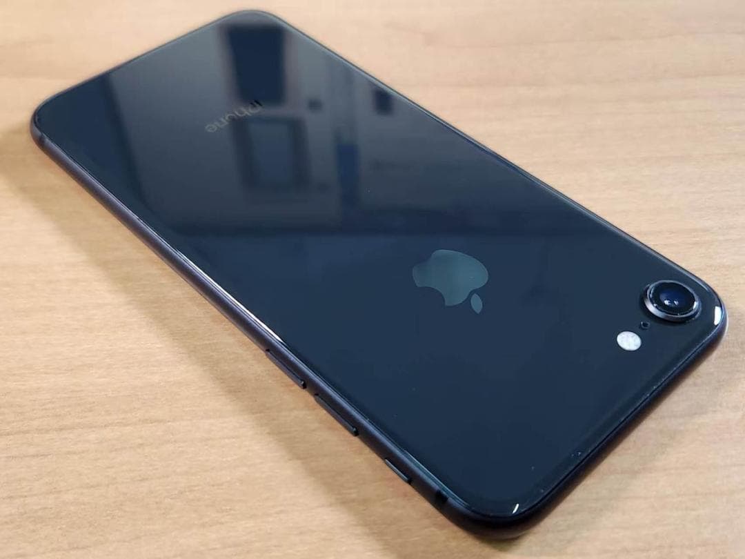 スマートフォン本体 040200N iPhone 8 A1906 64GB