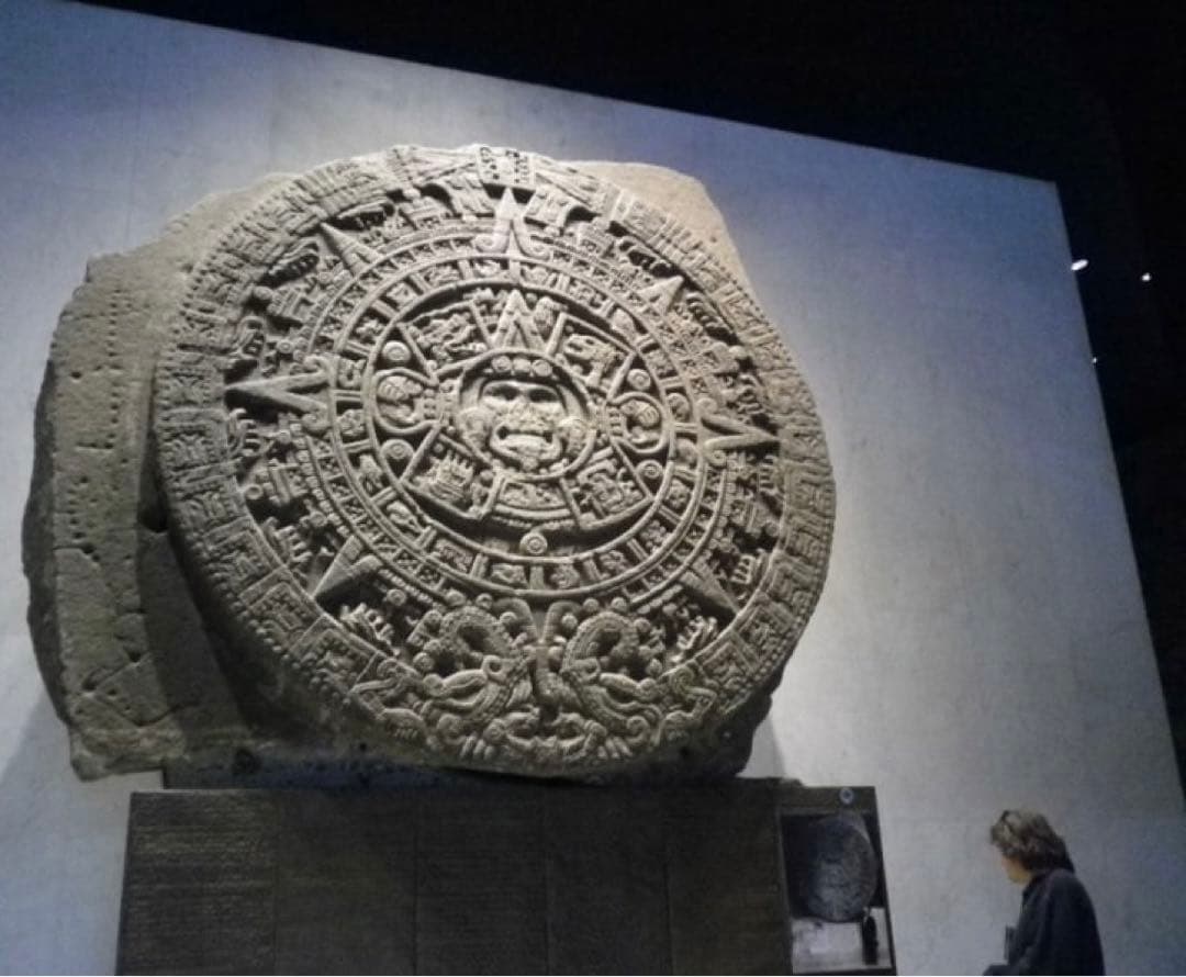 メキシコ・マヤ文明 太陽の石・アンティーク・シルバー925 シルバーチェーン付き