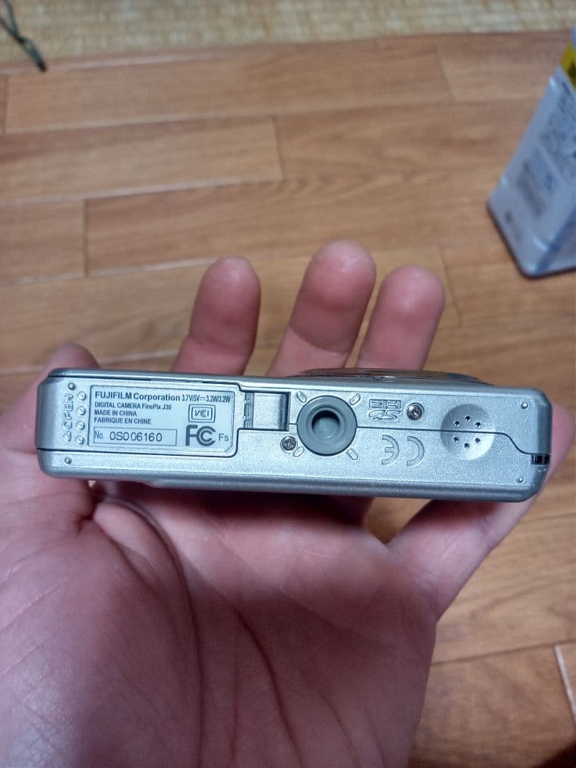 【動作確認済み】FUJIFILM FinePix J30