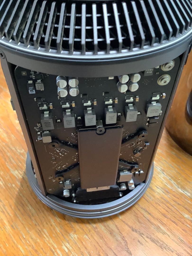 Mac Pro (Late 2013) 12コア 64GB 1TB SSD