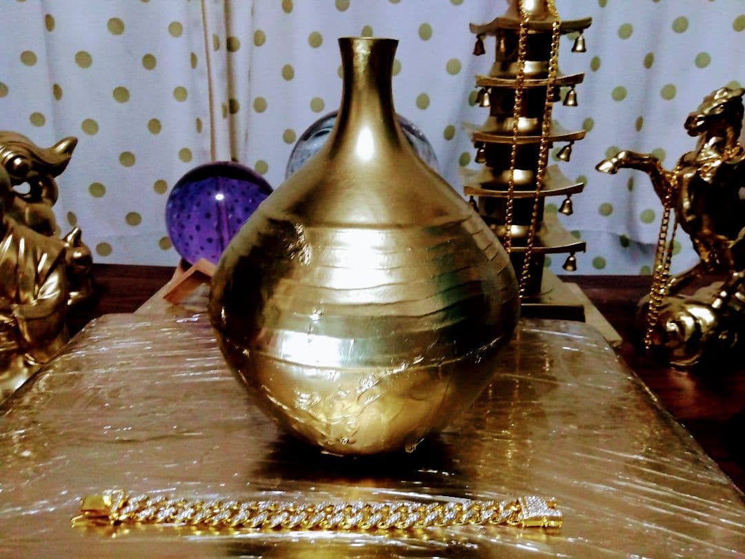 18K？金色の金属製の装飾品.835㌘位