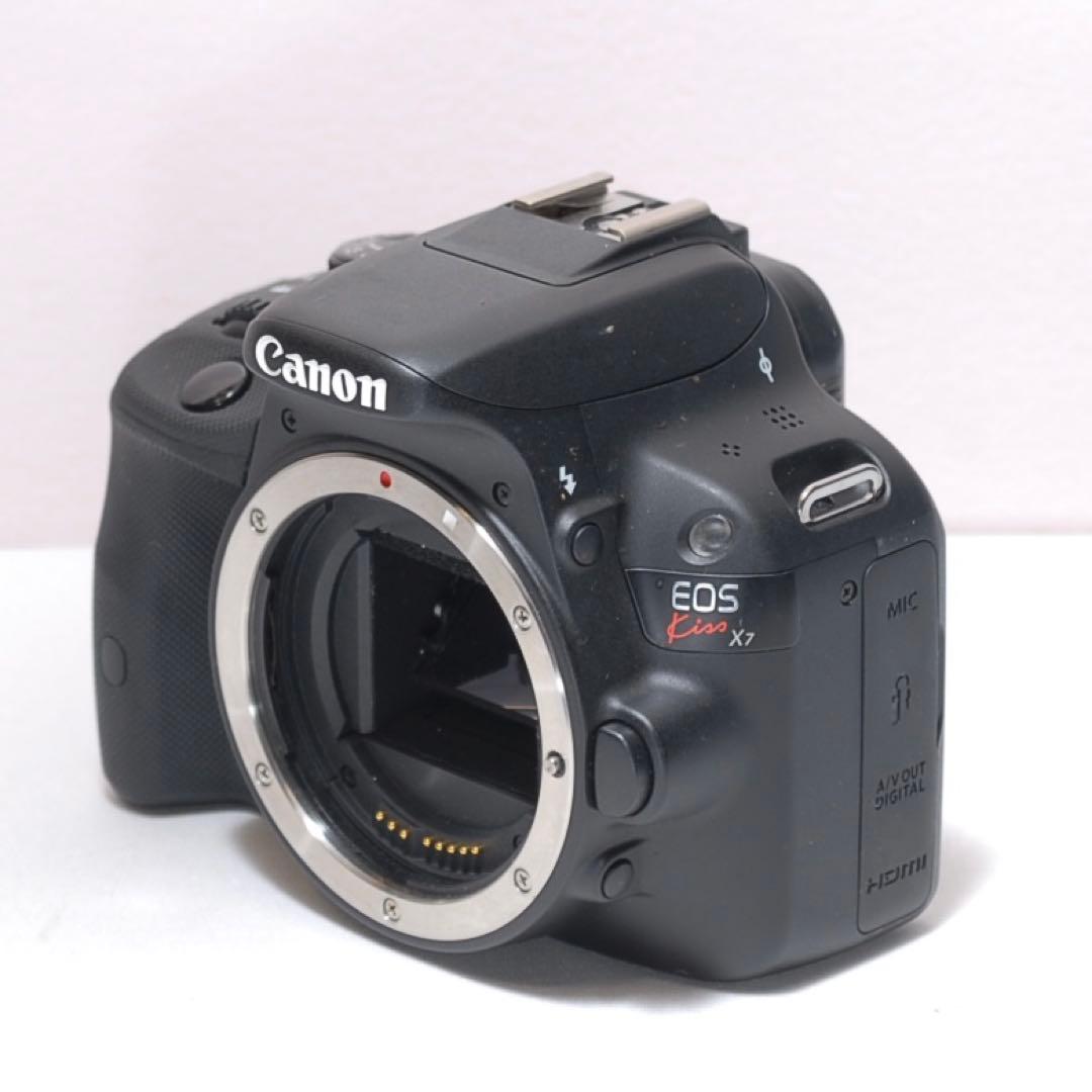 初心者におすすめ✨Canon Kiss X7✨シングルレンズ✨豪華セット✨軽量