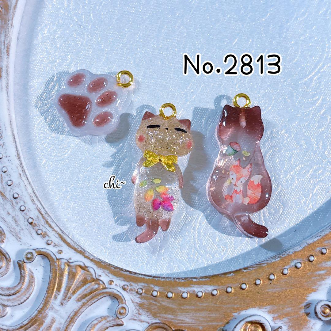 7/17までNO.2813☆失われた野生ねこ 秋 ハンドメイド パーツ チャーム