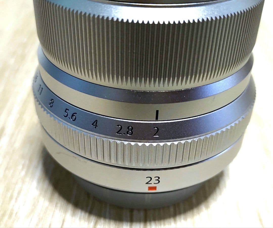 富士フィルム　XF 23mm F2 WR シルバー