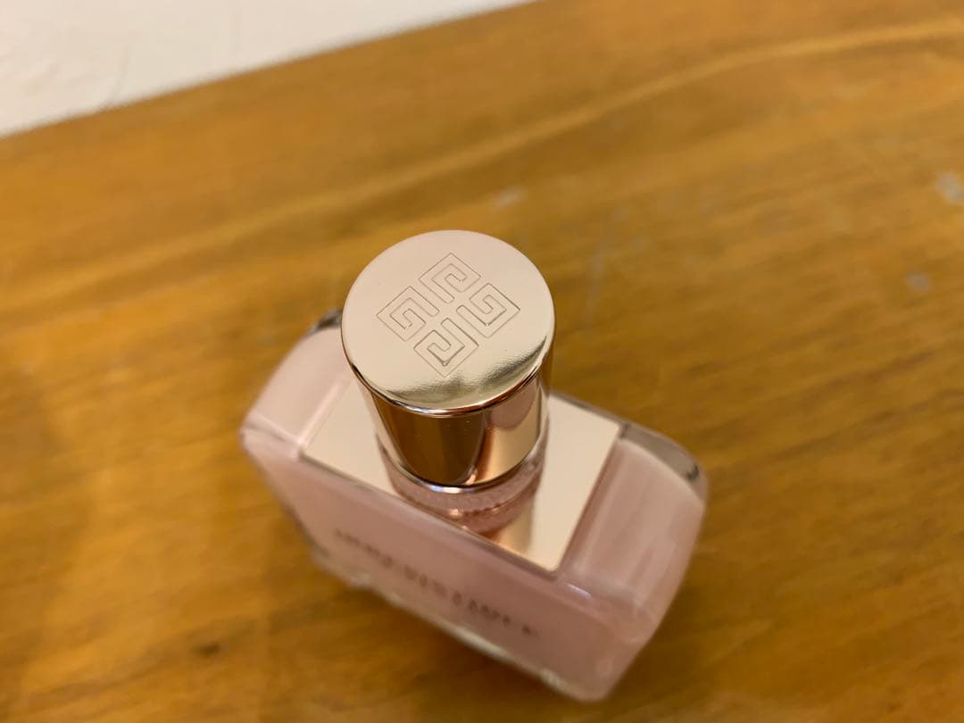 N0903-11★IRRESISTIBLE GIVENCHY 香水 50ml