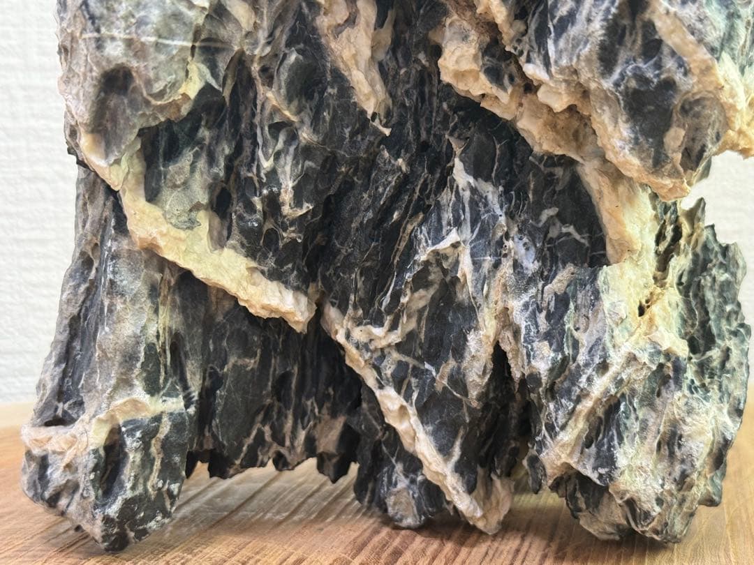 青龍石 親石 龍王石 竜王石 鑑賞石 水石 水槽 アクアリウム 熱帯魚 用
