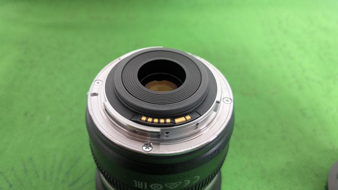 【ほぼ新品】Canon EFS 10-22mm f/3.5-4.5 USM