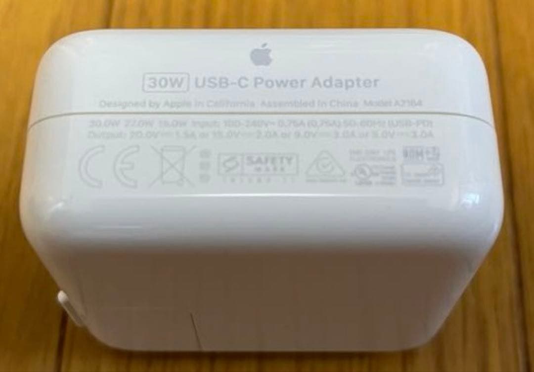 MacBook本体 MacBook Air (Retina, 13-inch, 2020)