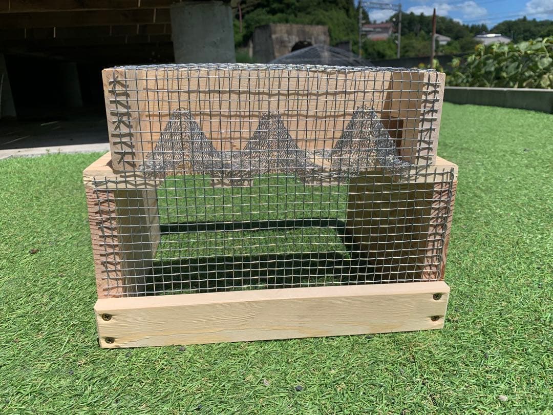 スズメバチ捕獲器　2個
