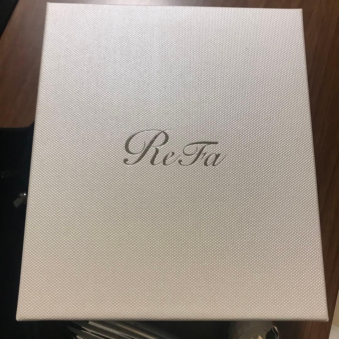 リファ　美顔器