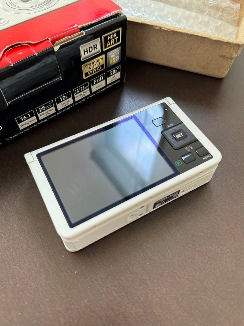 【美品】CASIO EXILIM EX-ZR70 ホワイト