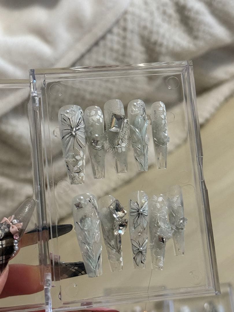 アートネイルチップ 4組セット