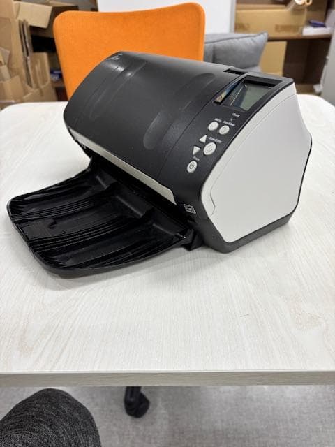Fujitsu fi-7160 ドキュメントスキャナー