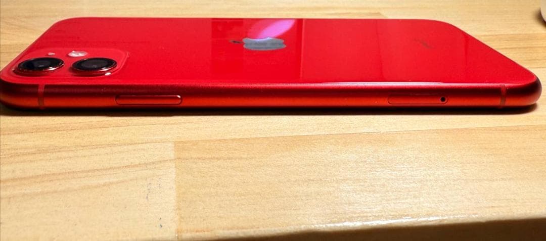 バ*ル様 Apple iPhone 11 赤色 80%バッテリー 64GB