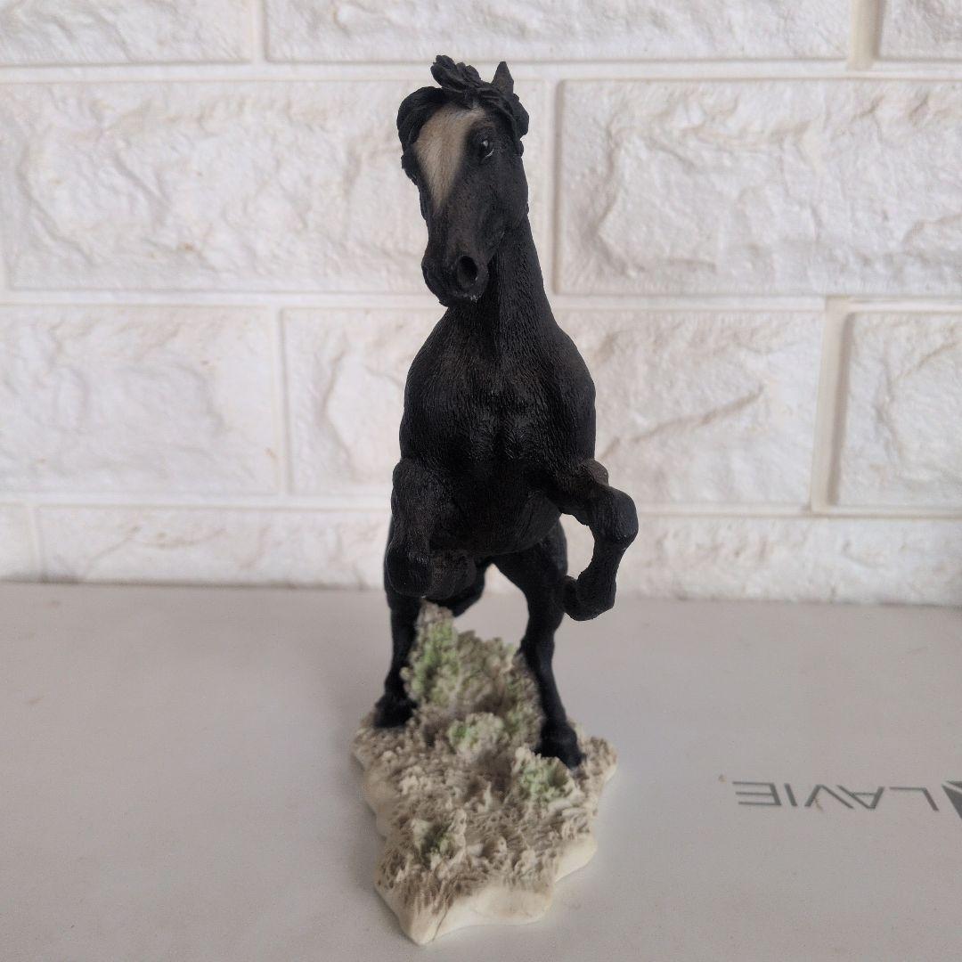 イタリア製 馬のフィギュア