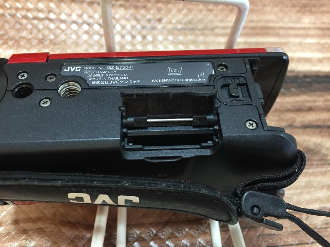 撮影画像あり 美品　JVC　GZ-E750　付属品有　動作良好　予備バッテリー付