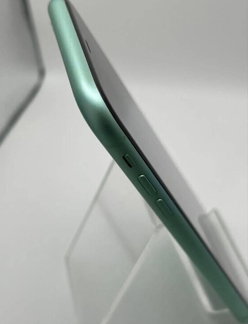iPhone 11 64GB バッテリー100%