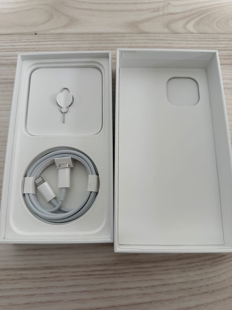 Apple iPhone 13 512GB 本体 箱付き