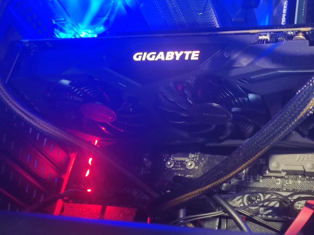 GIGABYTE GeForce RTX2070 8GB 動作確認済み