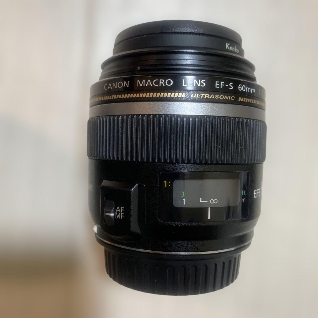 Canon MACRO EF-S 60mm f/2.8 USM レンズ