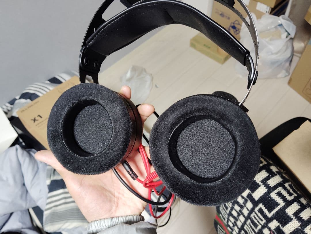 ヘッドホン Ollo Audio X1