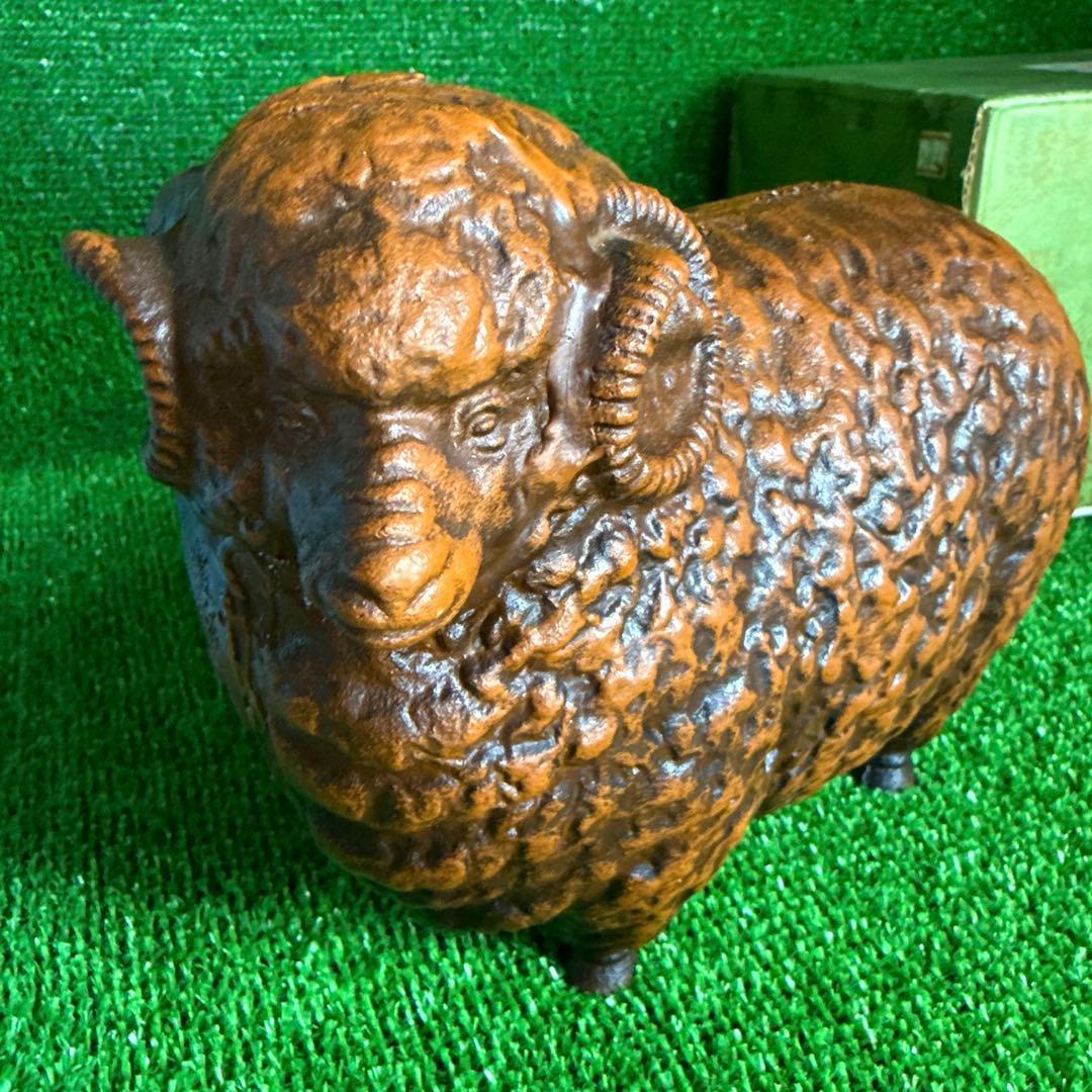 ＆【A0080】未使用保管品 羊 開運 干支置物 縁起物 金属美術工芸 3kg