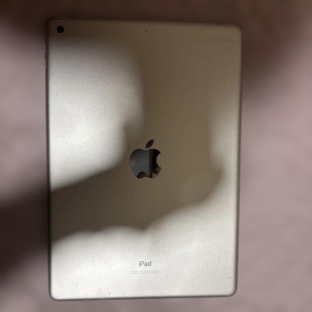 美品iPad 第9世代　64GB