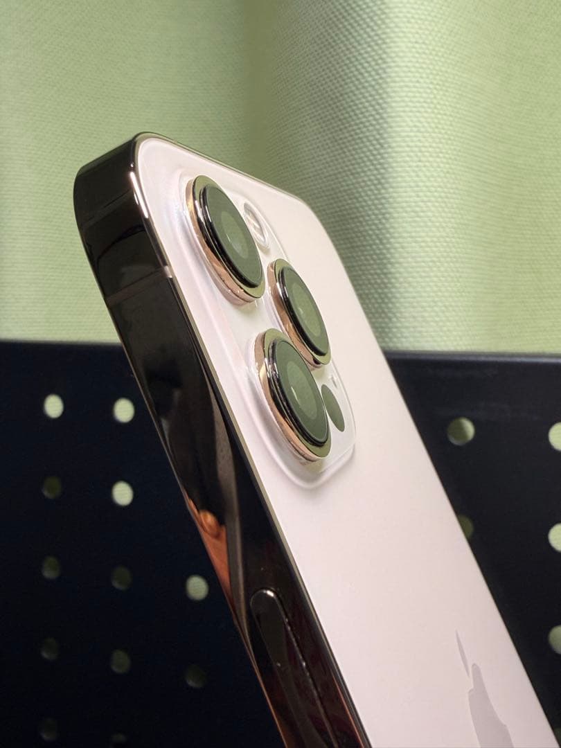 あ*み様 Apple iPhone 12 Pro MAX ゴールド 本体
