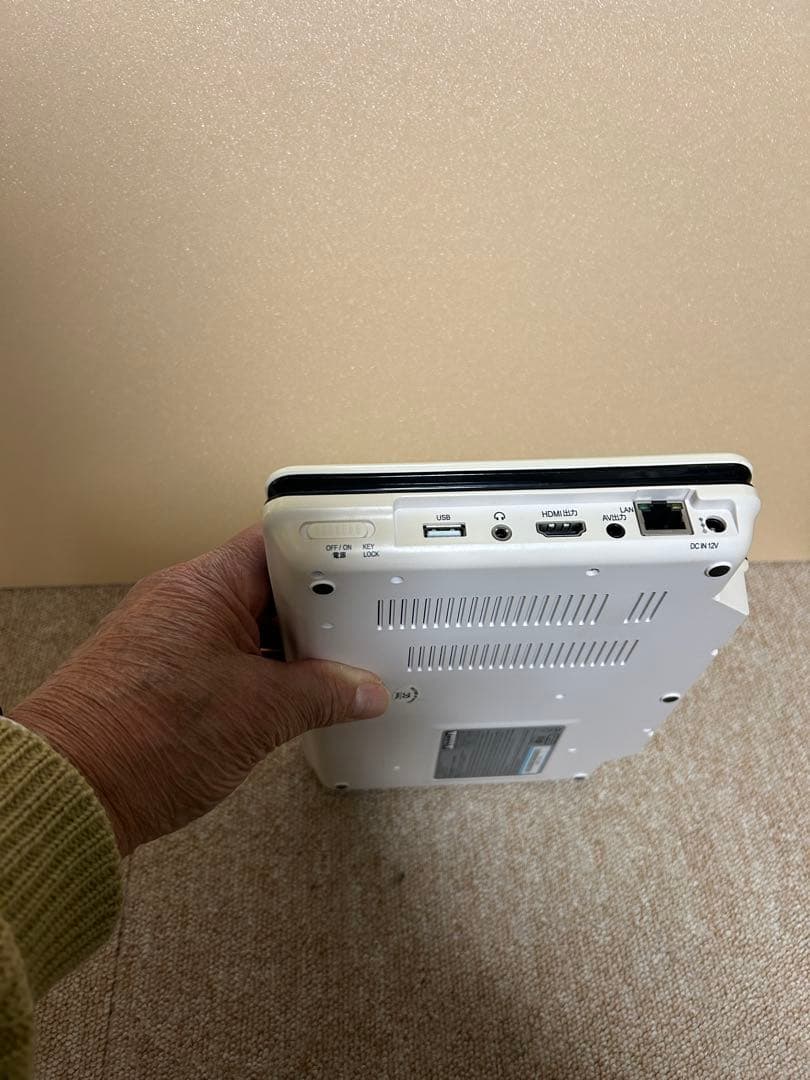 Avox ポータブルブルーレイプレーヤーAPBD-1030