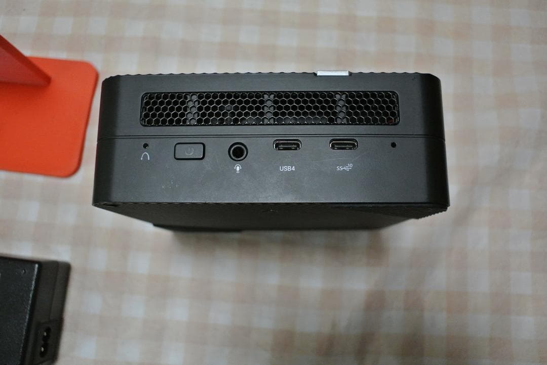 MINISFORUM UM773 Lite Ryzen7 7735HS動作品