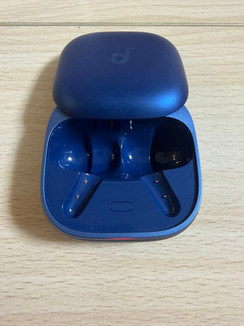 サウンドコアリバティ5 充電ケース